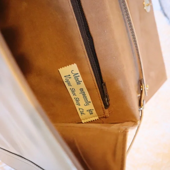 VINTAGE BAG - VOGUE EXCLUSIVE - Picture 2 of 16